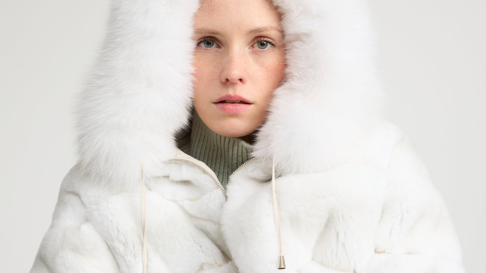Iconics | View all - Women's Collection
