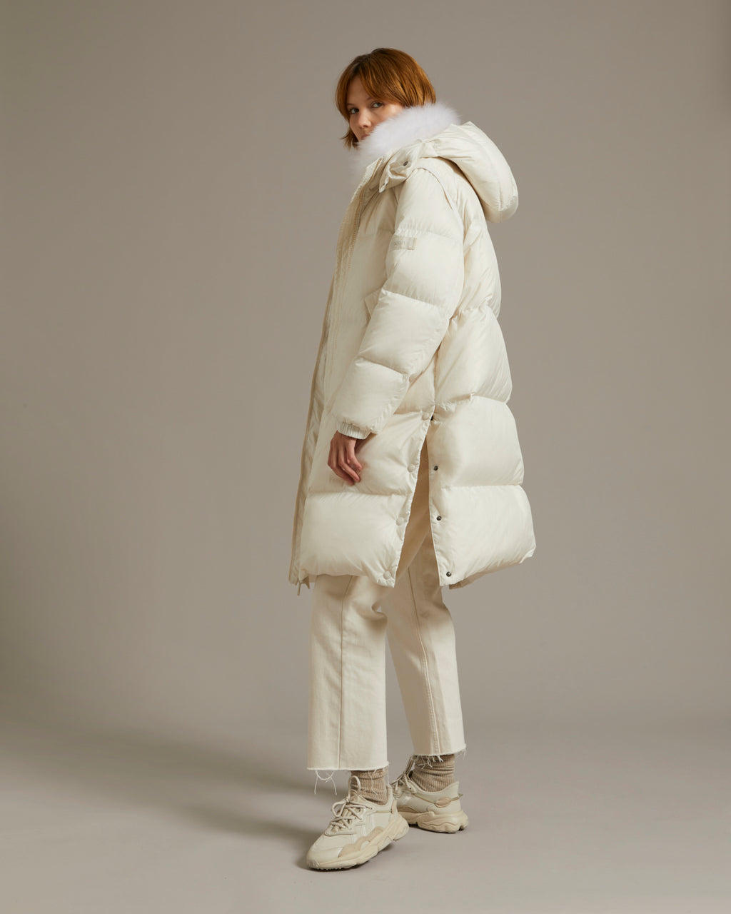 Long down jacket in water-repellent technical fabric with collar trim in  fluffy lambswool