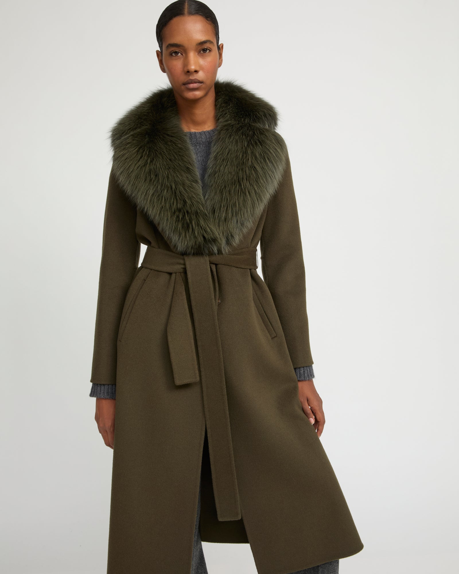 Qoo　0728 Belted coat in cashmere wool with fox fur collar and lapel - khaki