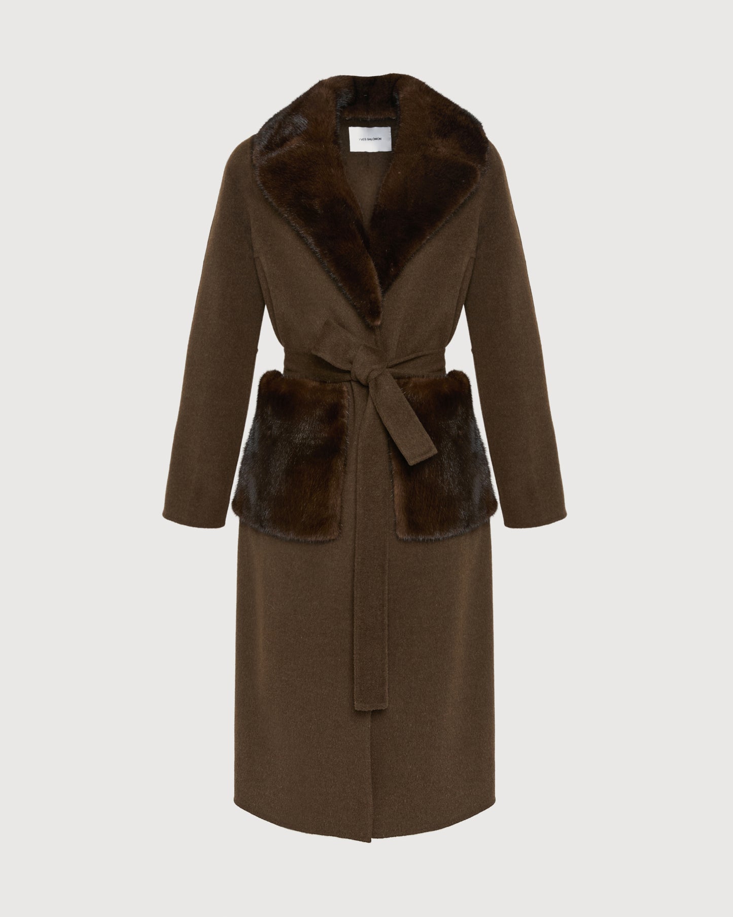 Belted coat in cashmere wool with mink fur collar and over-pockets - Yves Salomon
