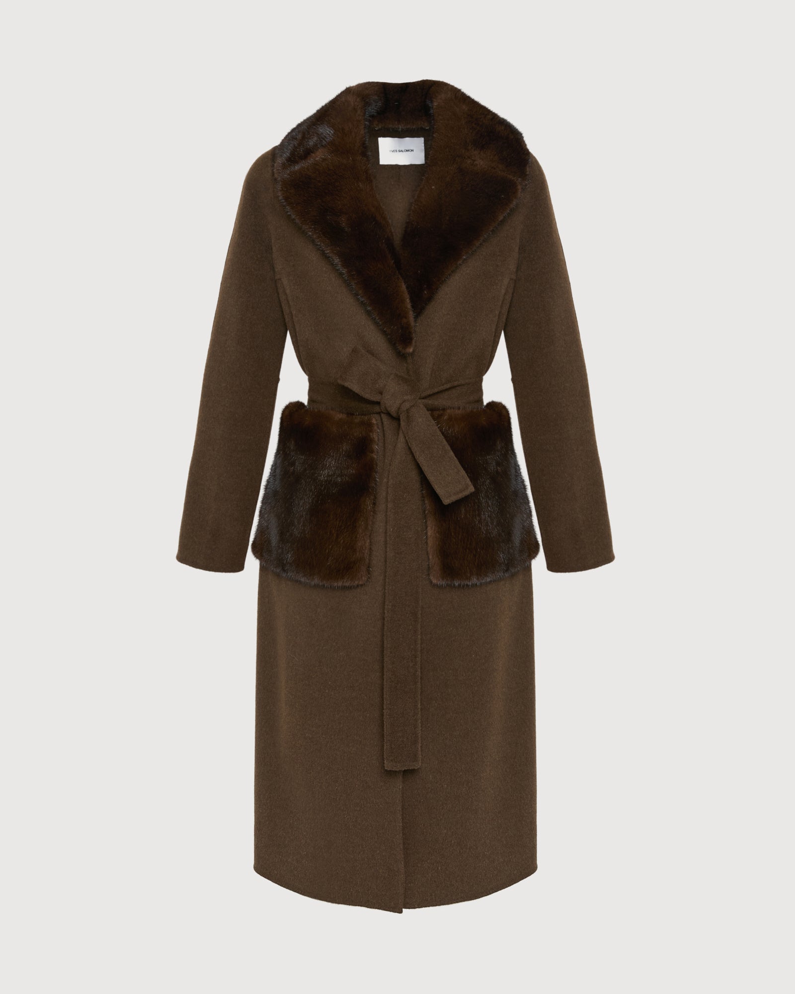 Belted coat in cashmere wool with mink fur collar and over-pockets - Yves Salomon