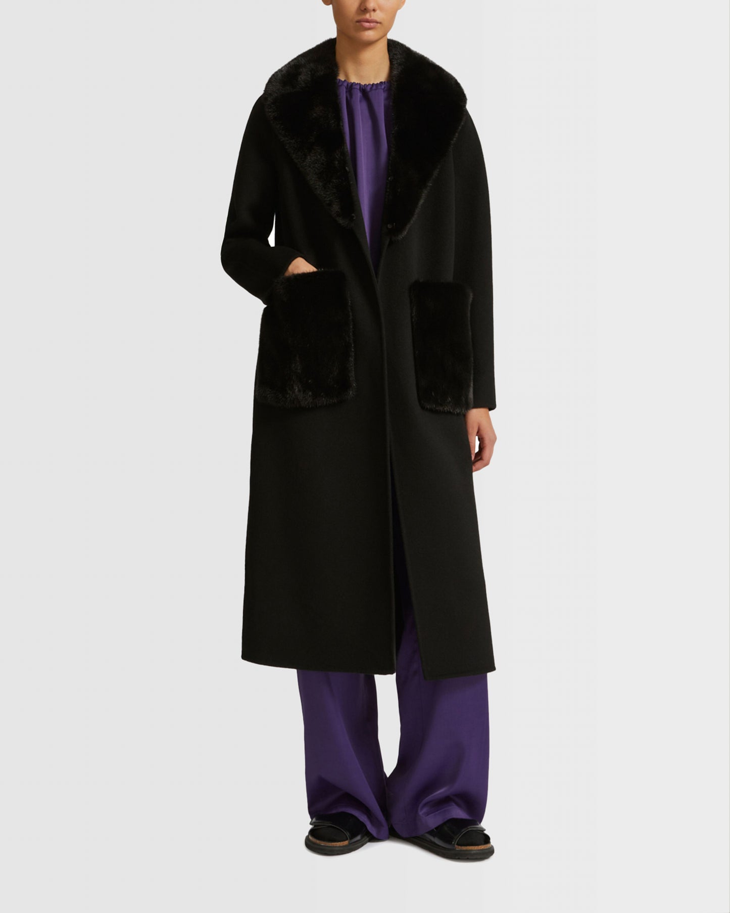 Belted coat in cashmere wool with mink fur collar and over-pockets -Yves Salomon