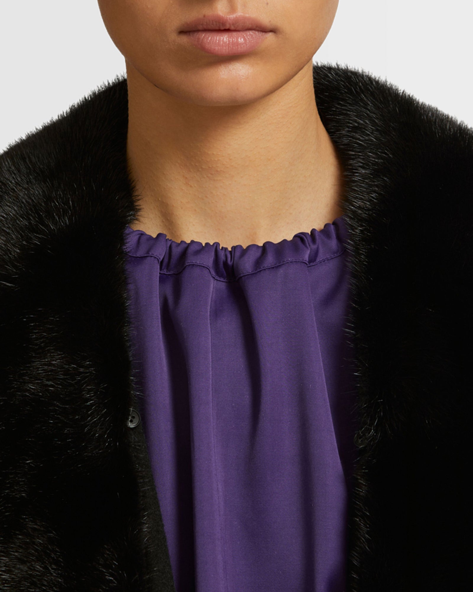 Belted coat in cashmere wool with mink fur collar and over-pockets -Yves Salomon