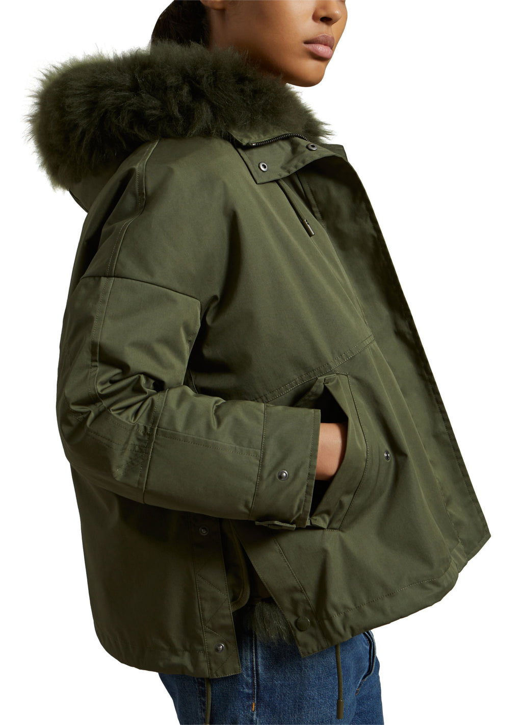 Cropped reversible parka in weather-resistant technical fabric and fluffy  lambswool