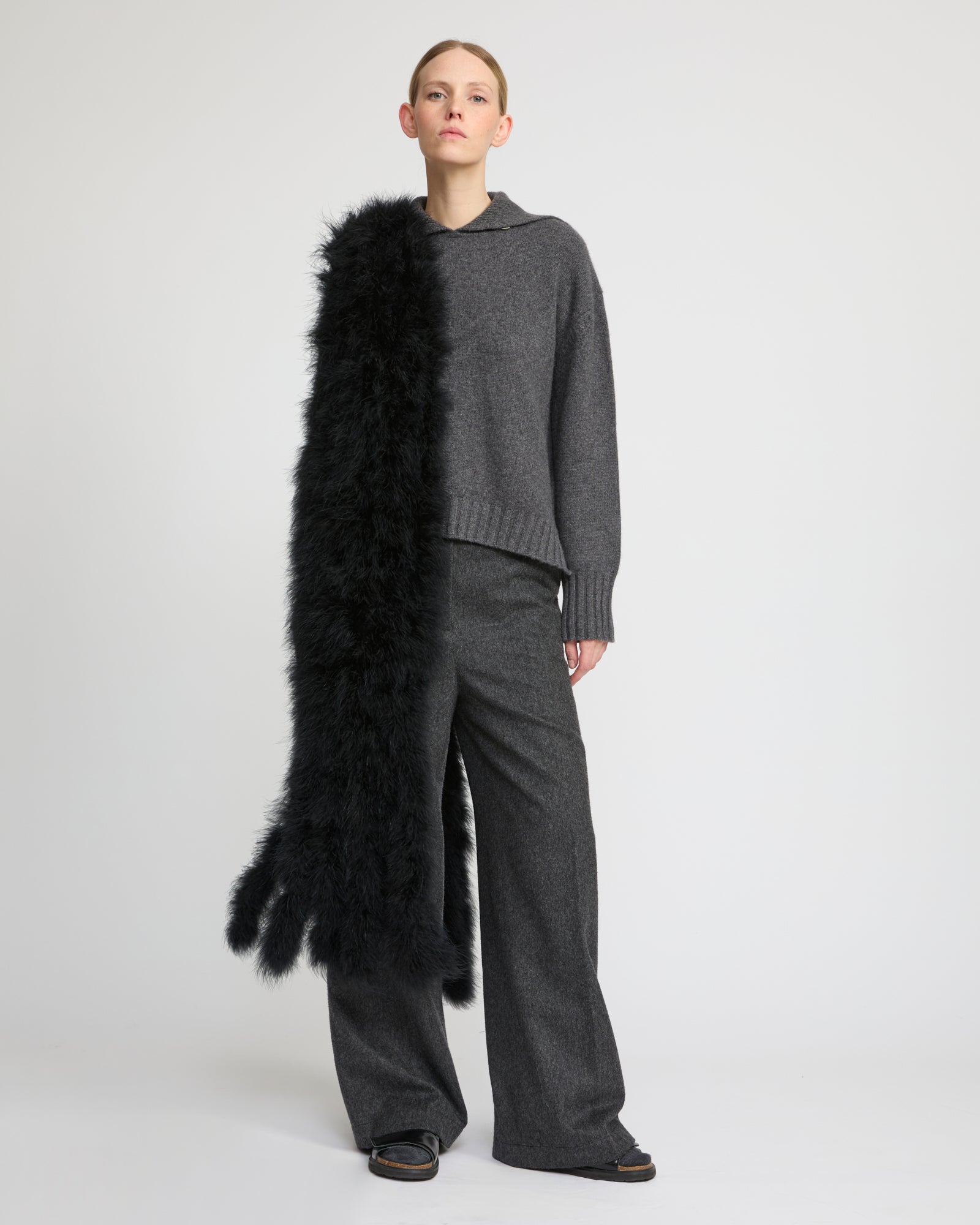 Maxi feather fringe scarf - black - Yves Salomon – Yves Salomon US