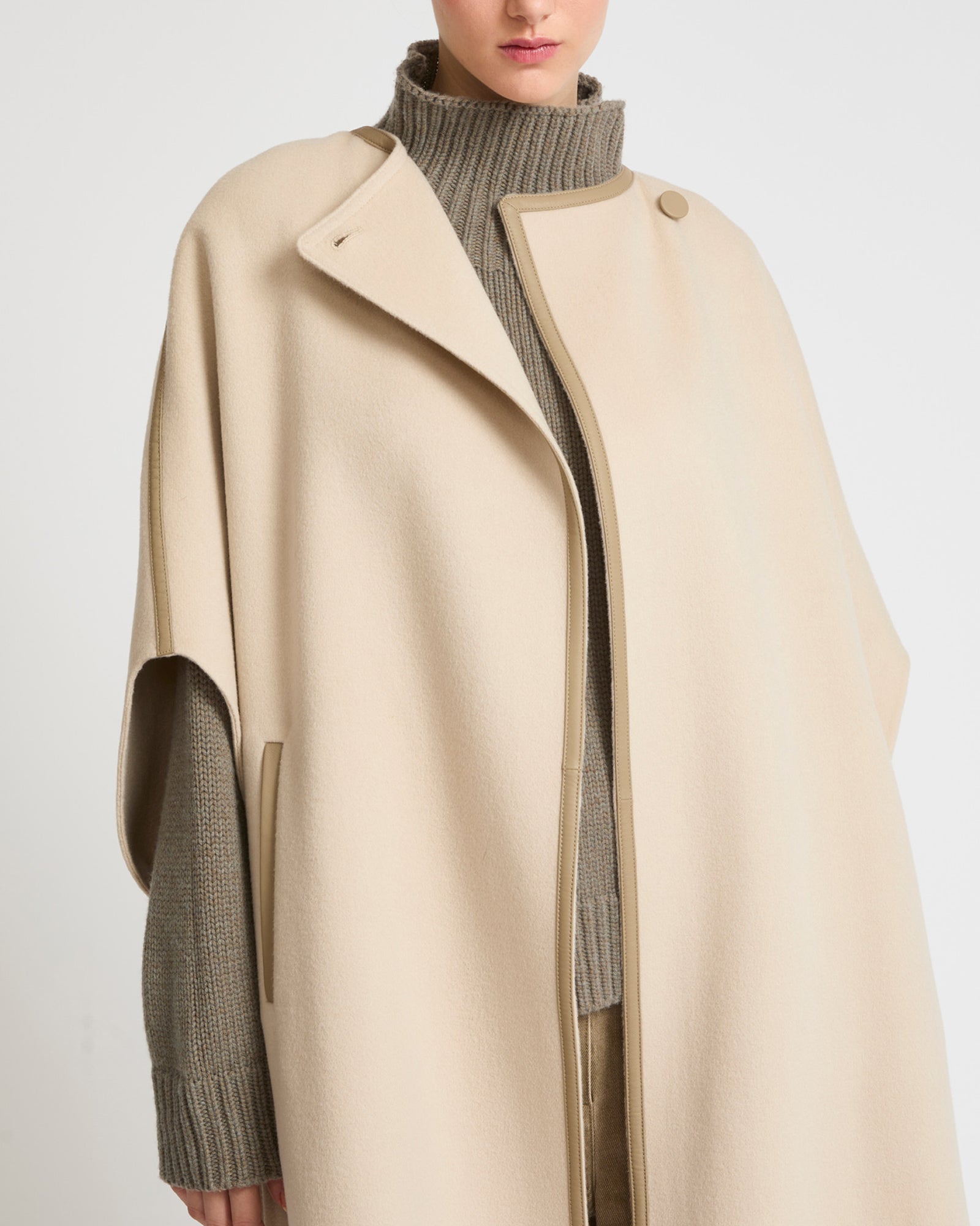 Double-sided cashmere blend cape with button details -Yves Salomon