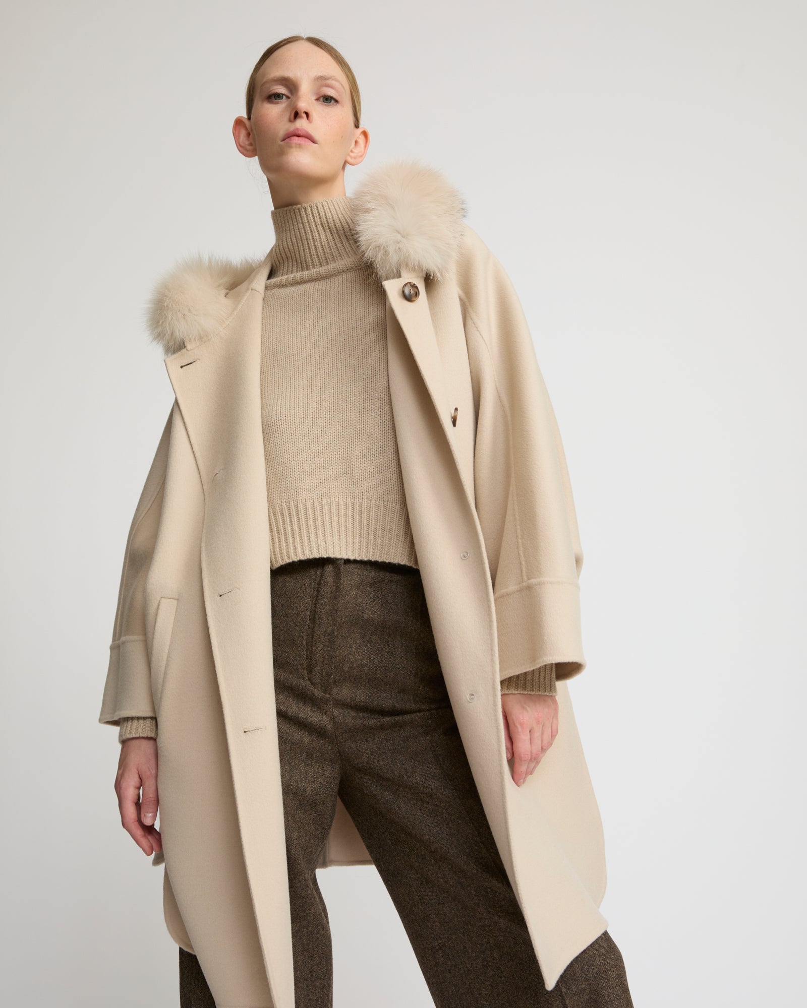Cashmere blend hooded cape with fox trim - Yves Salomon