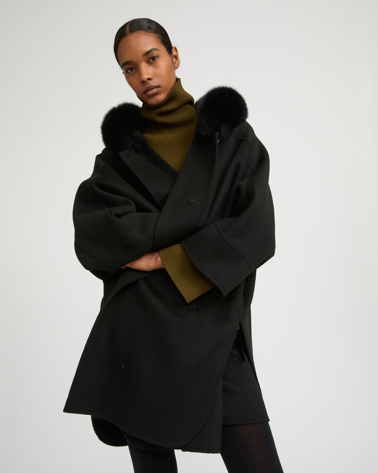 Cashmere blend hooded cape with fox trim - Yves Salomon
