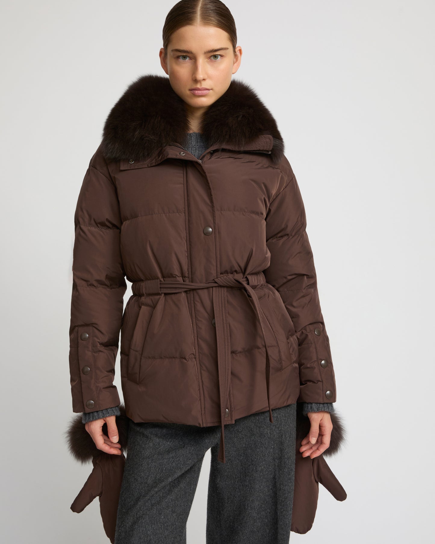 Belted technical fabric down jacket with detachable fox fur collar - Yves Salomon