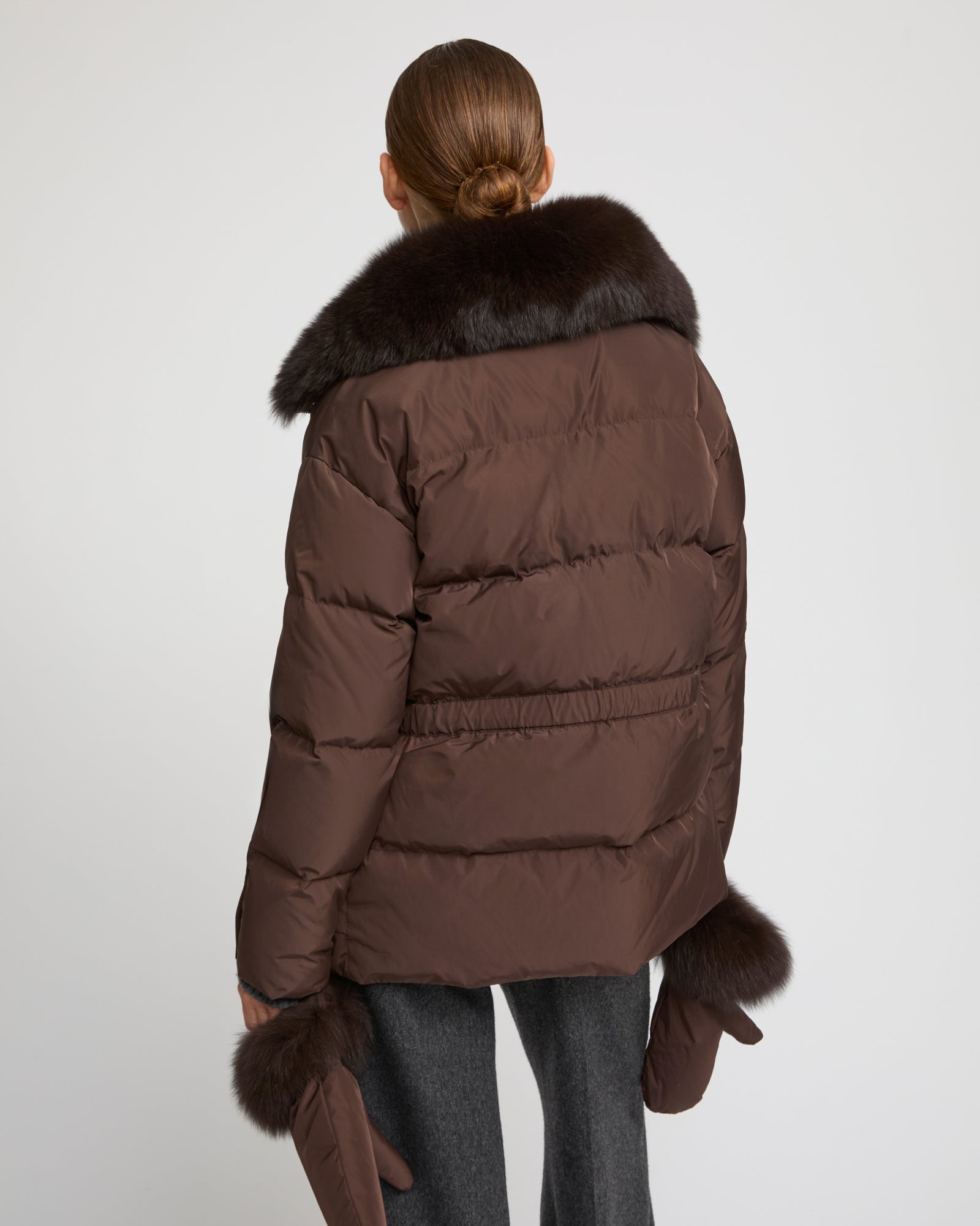 Belted technical fabric down jacket with detachable fox fur collar - Yves Salomon