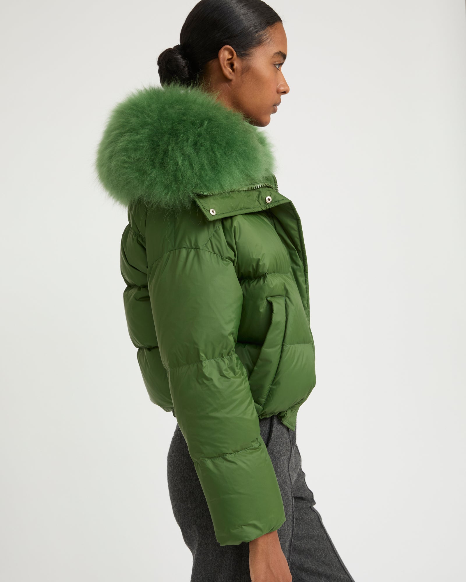 Short down jacket with fluffy lambswool trim - Yves Salomon