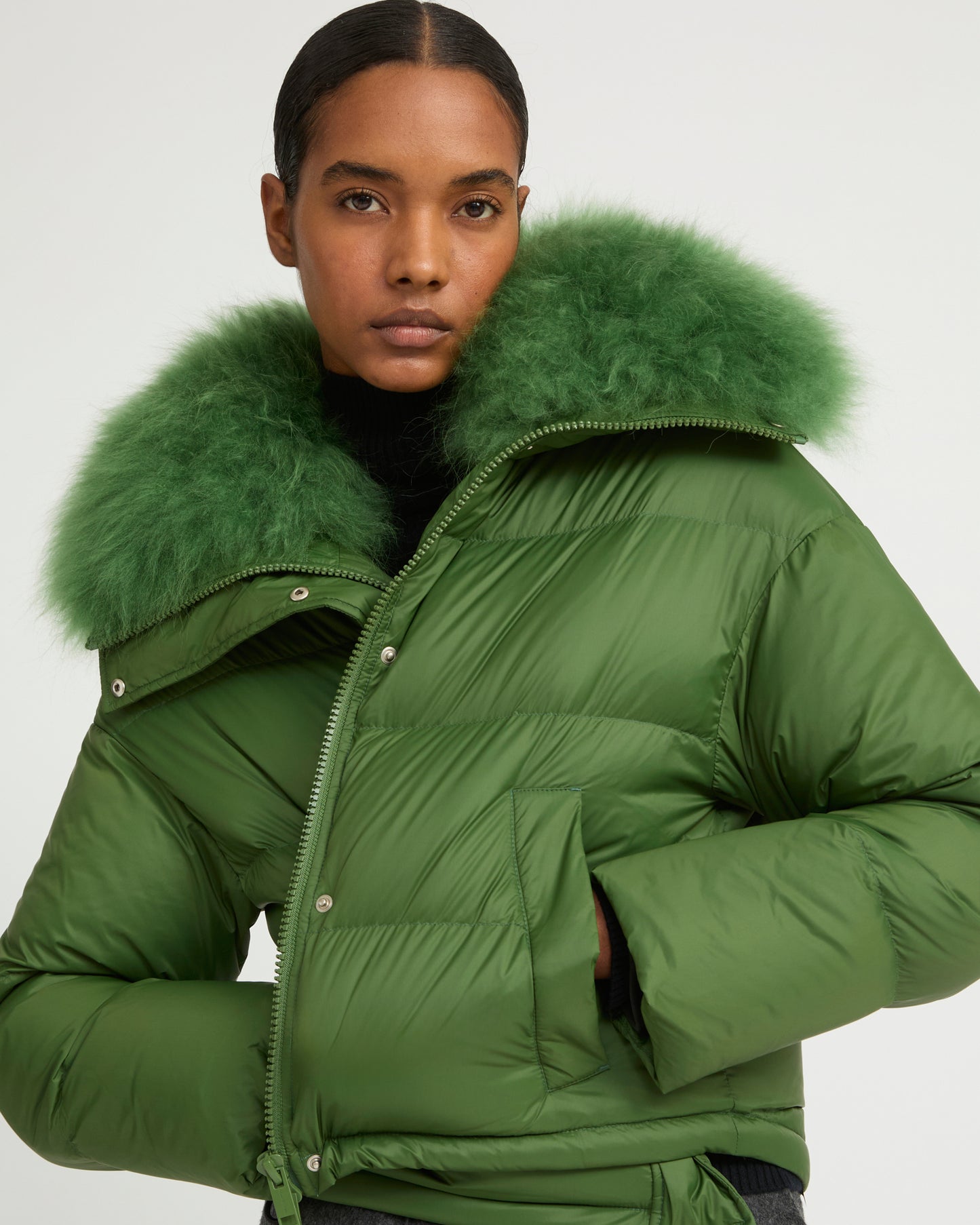 Short down jacket with fluffy lambswool trim - Yves Salomon