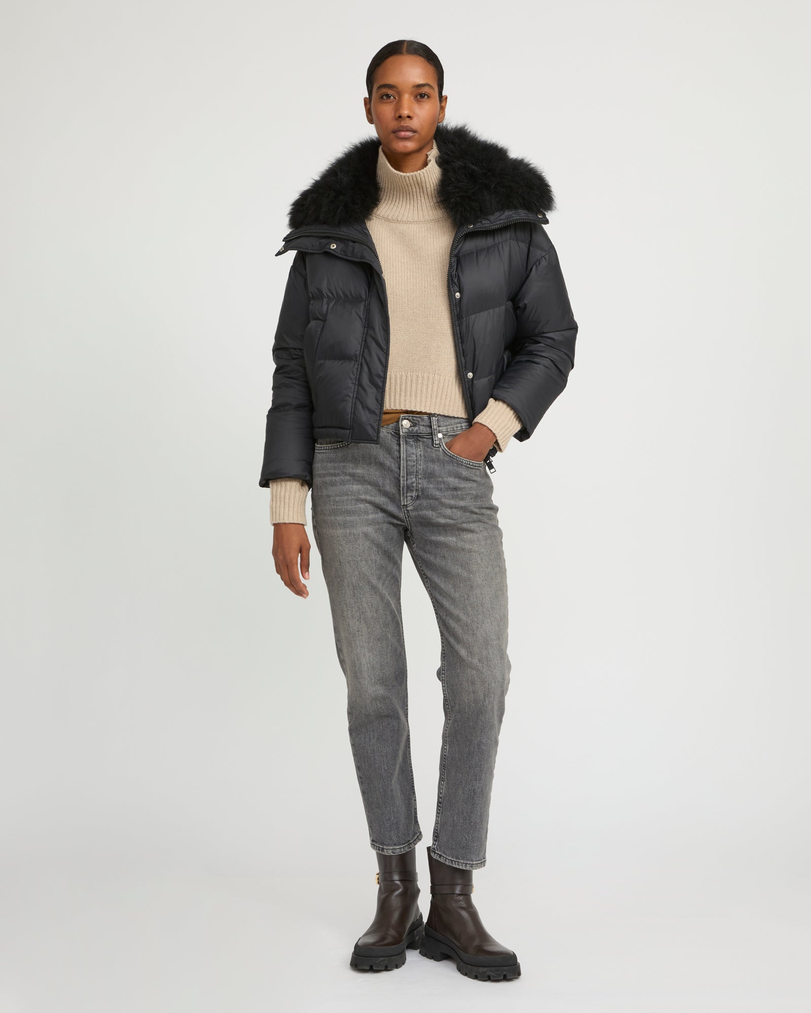 Short down jacket with fluffy lambswool trim - Yves Salomon