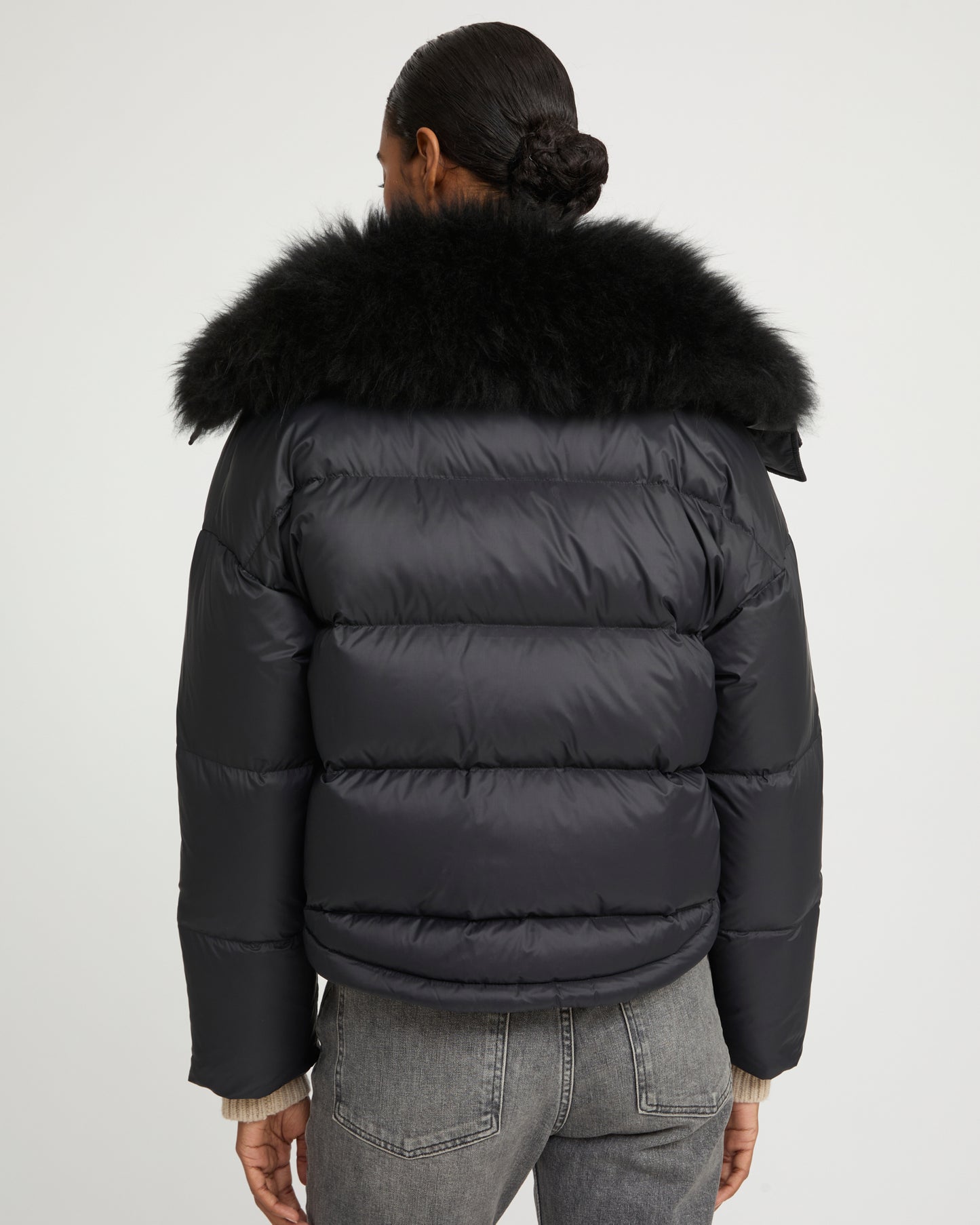 Short down jacket with fluffy lambswool trim - Yves Salomon