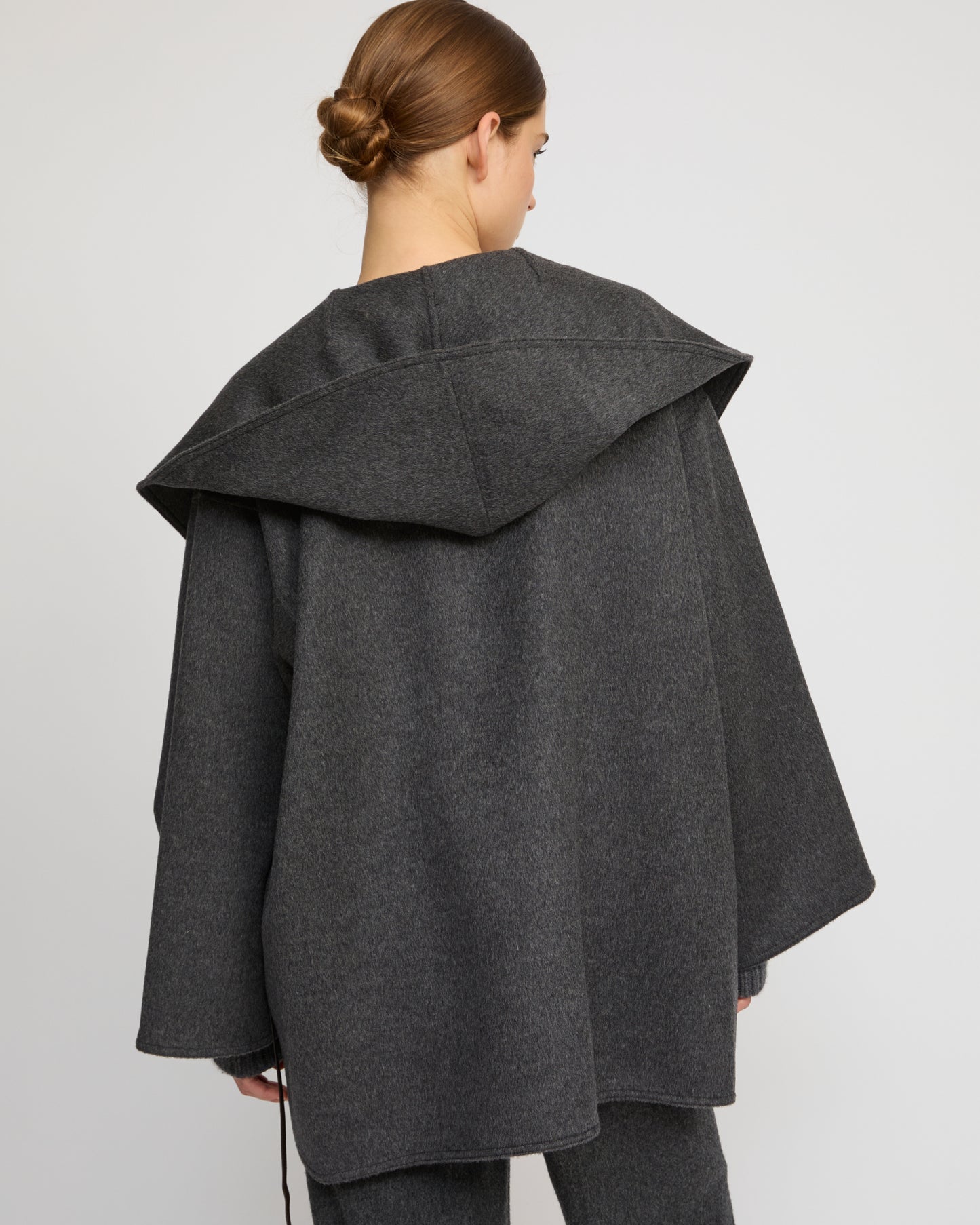 Oversized short coat in double-sided cashmere blend - Yves Salomon