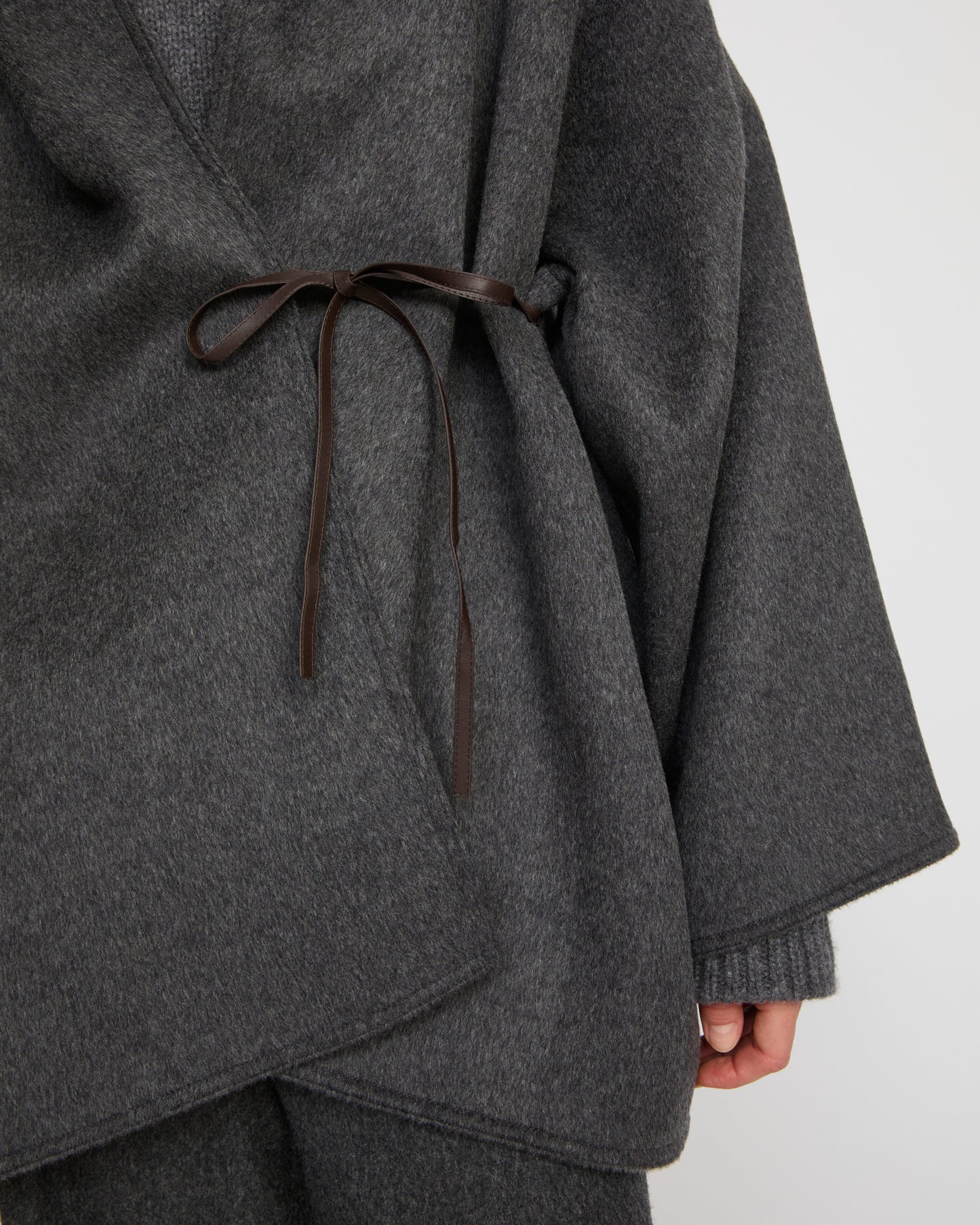 Oversized short coat in double-sided cashmere blend - Yves Salomon
