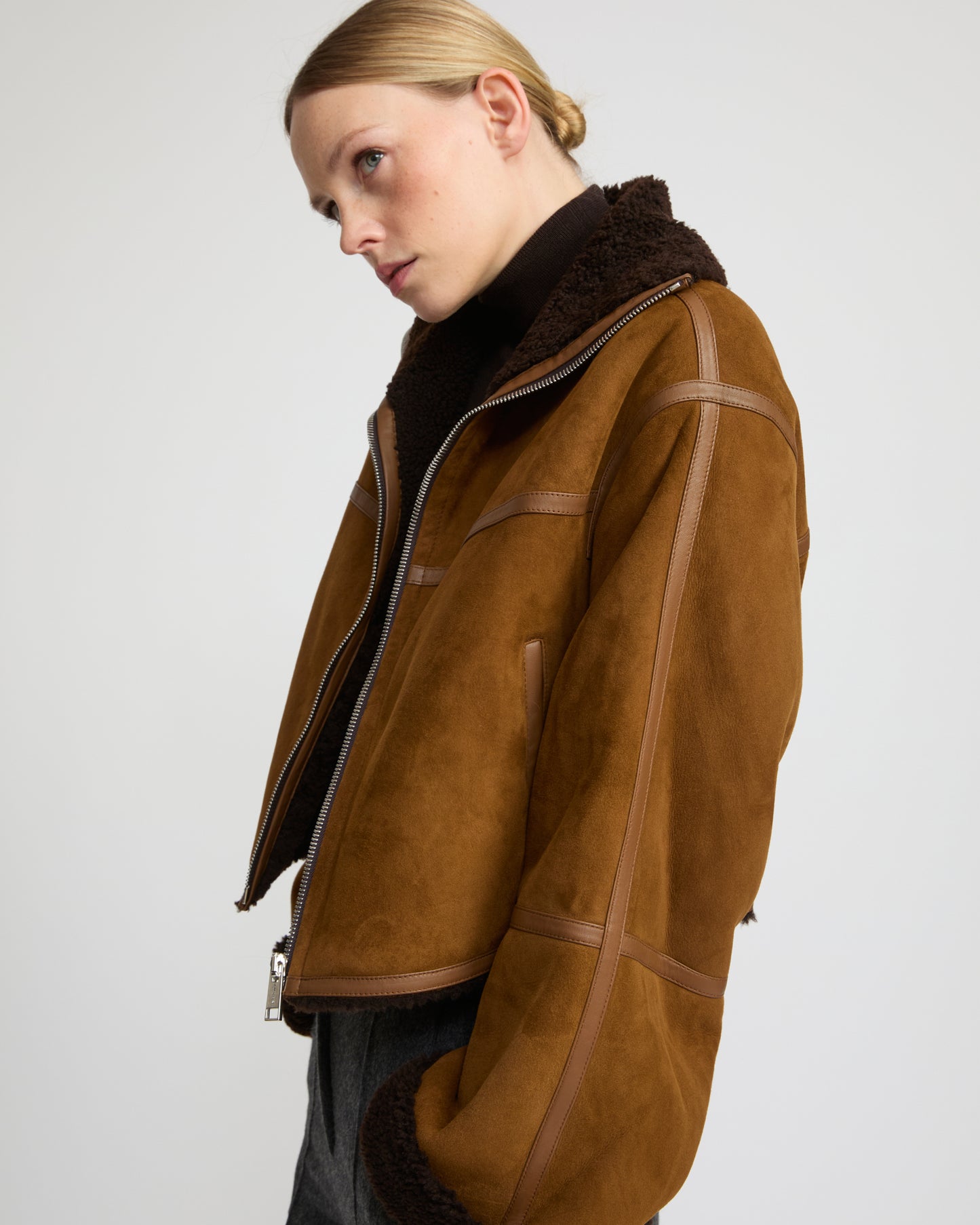 Suede Merino lambskin cropped jacket - Yves Salomon