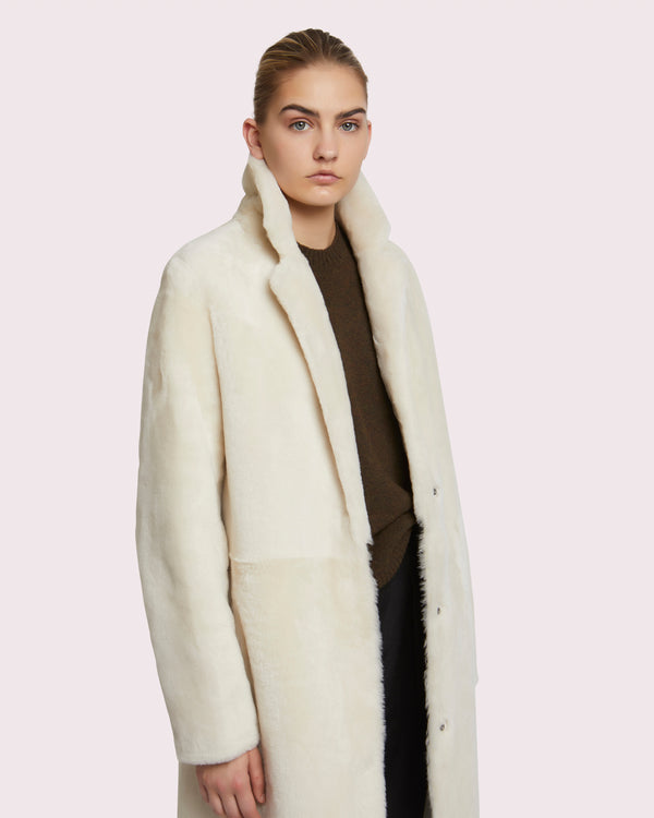 Reversible merino lambskin coat with tailored collar