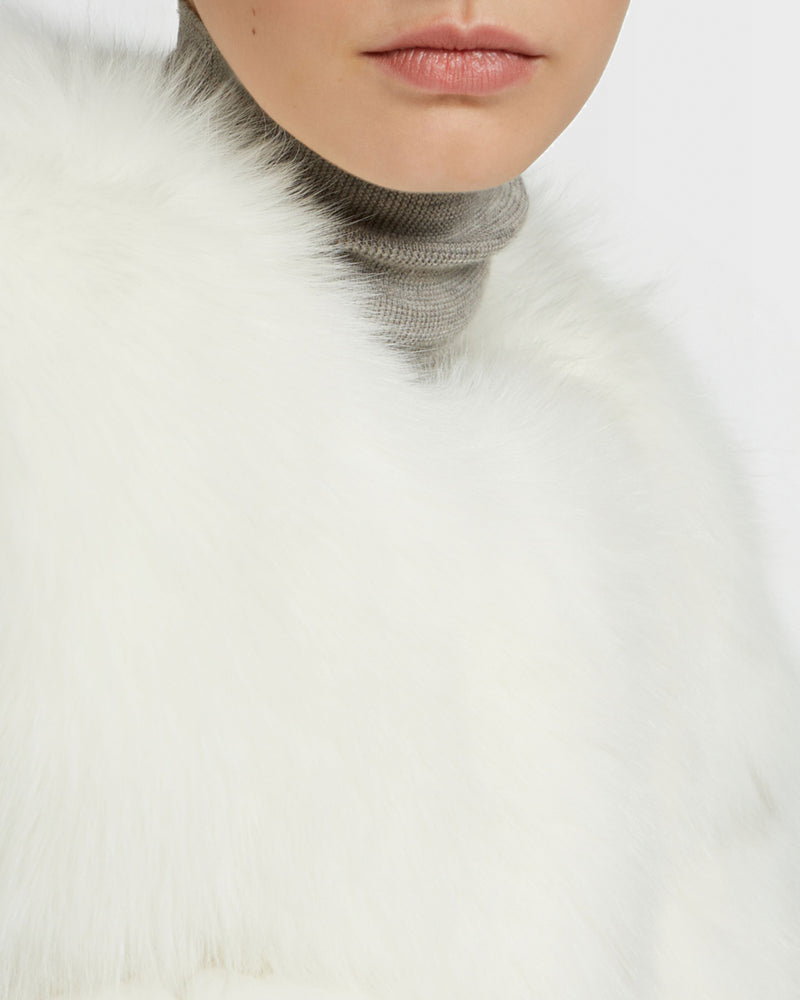 Short gilet in fox fur