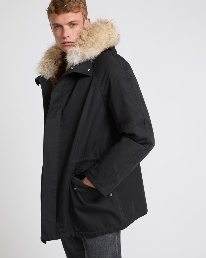 Short iconic parka in technical cotton and fur - black - Yves Salomon