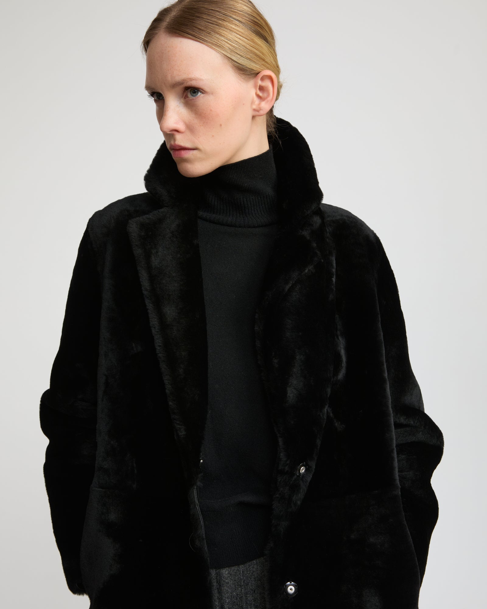 YILON MADE Waistmark eco fur coat ブラウン YILON MADE Waistmark eco fur coat ブラウン