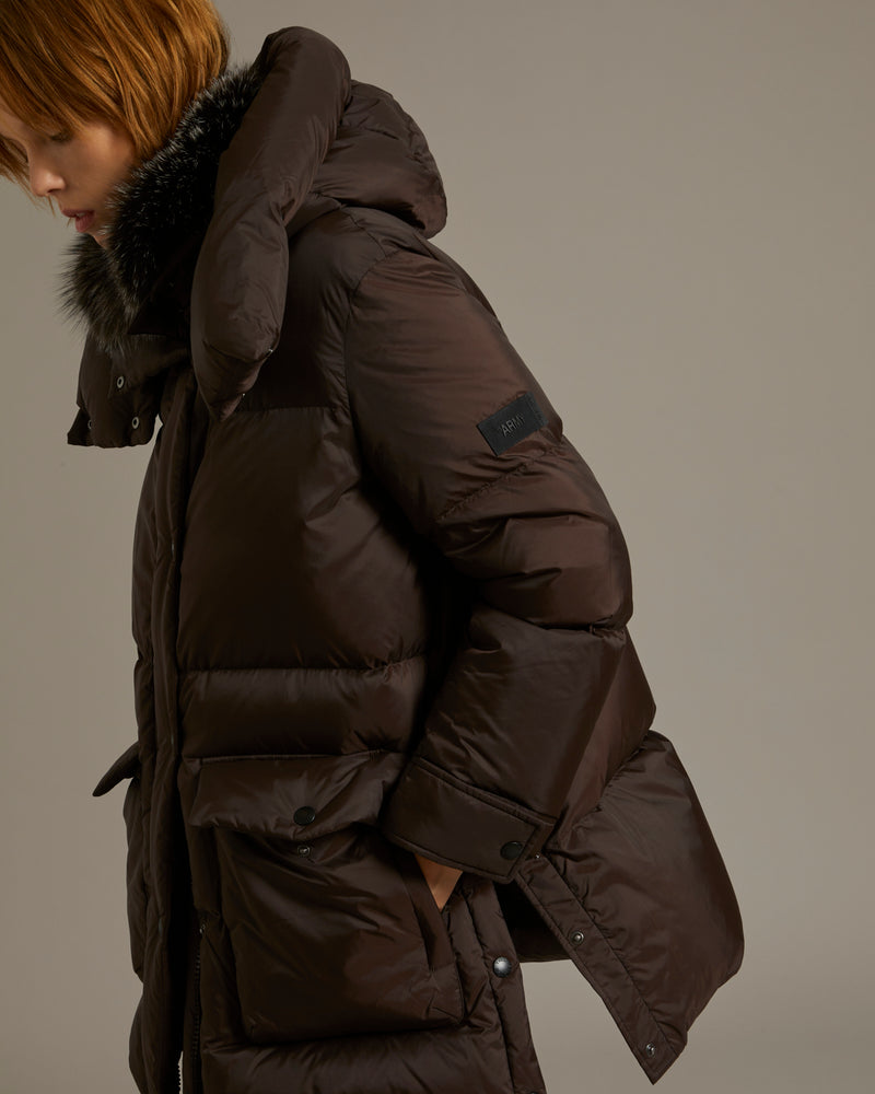 3/4 down jacket in water-repellent technical fabric with fox fur 