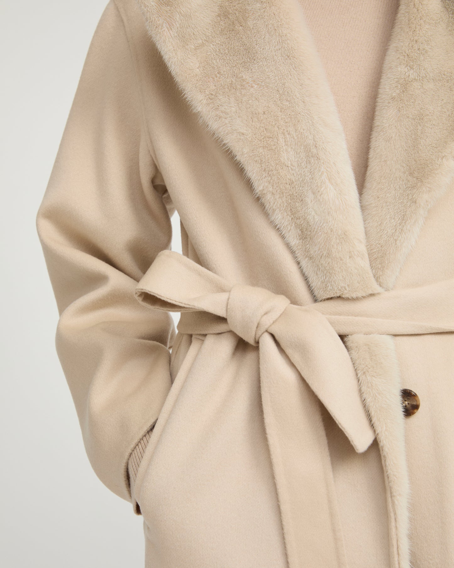 Long coat in cashmere wool with mink fur hood - Yves Salomon