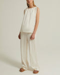 Sleeveless top with adjustable satin neckline - white