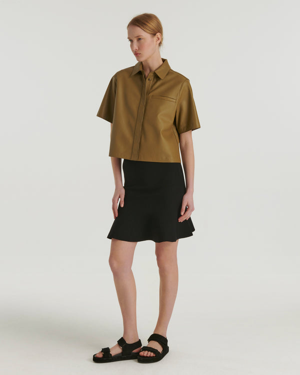 Cropped shirt with short sleeves in leather