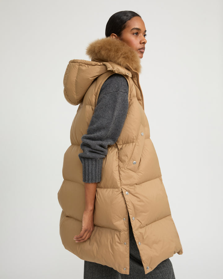 7/8 Long down jacket in water-repellent technical fabric with collar trim in fluffy lambswool
