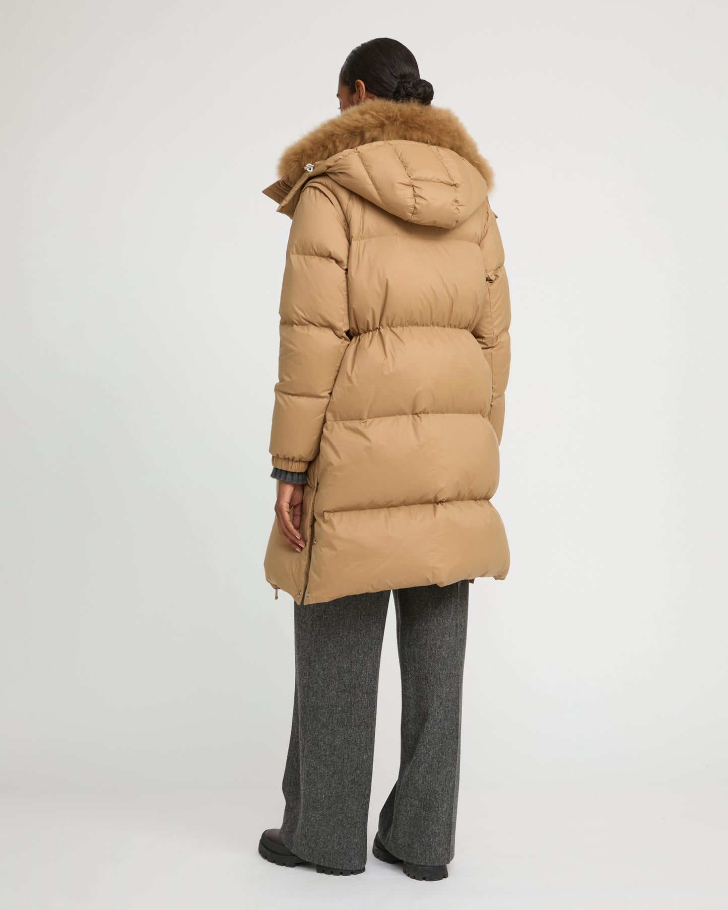 7/8 Long down jacket in water-repellent technical fabric with collar trim in fluffy lambswool - Yves Salomon