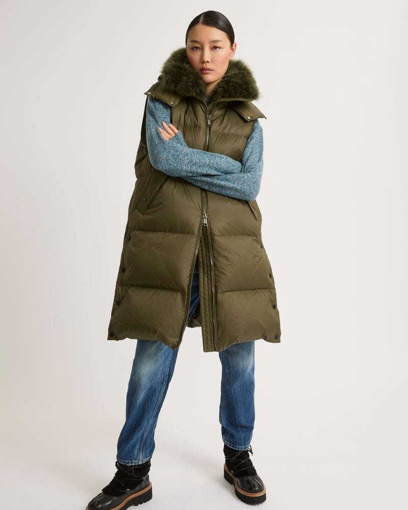 Long down jacket in water-repellent technical fabric with collar trim in fluffy lambswool - khaki green - Yves Salomon