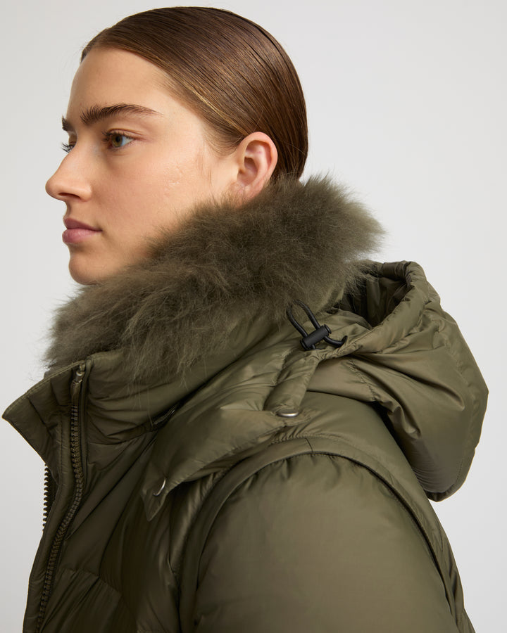 7/8 Long down jacket in water-repellent technical fabric with collar trim in fluffy lambswool