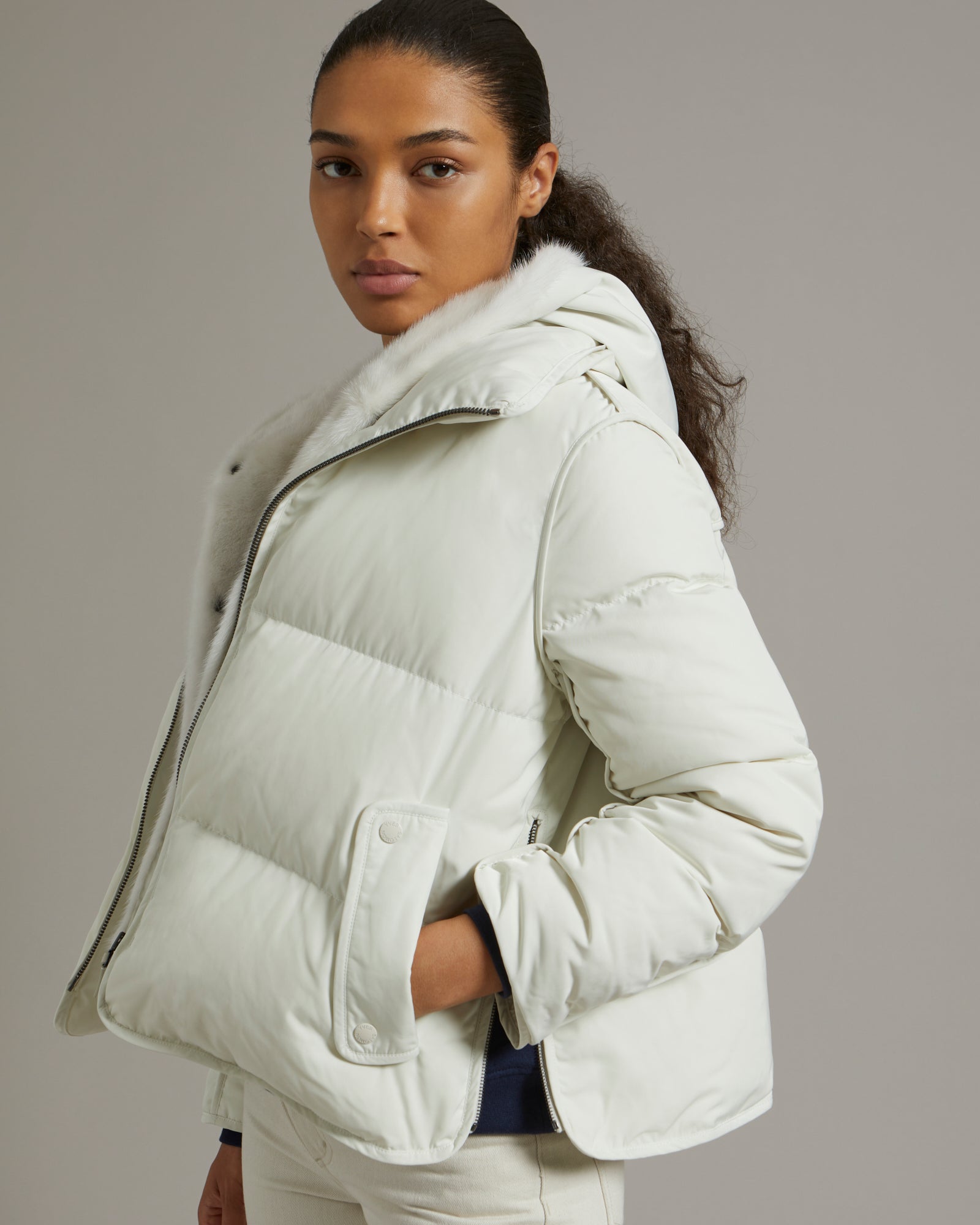 A line down jacket with mink hooded bib - white - Yves