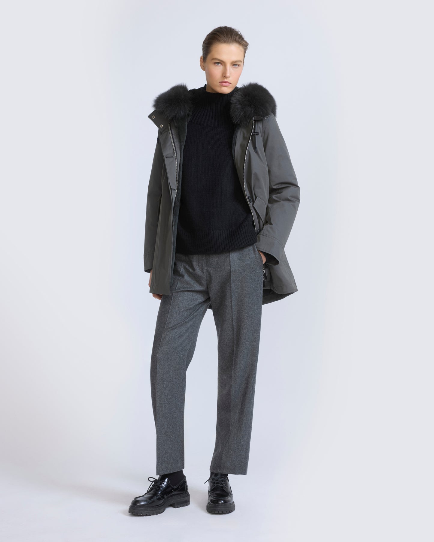 Short Iconic parka in waterproof cotton blend with fox and rabbit fur - Yves Salomon - New Fall/Winter Collection