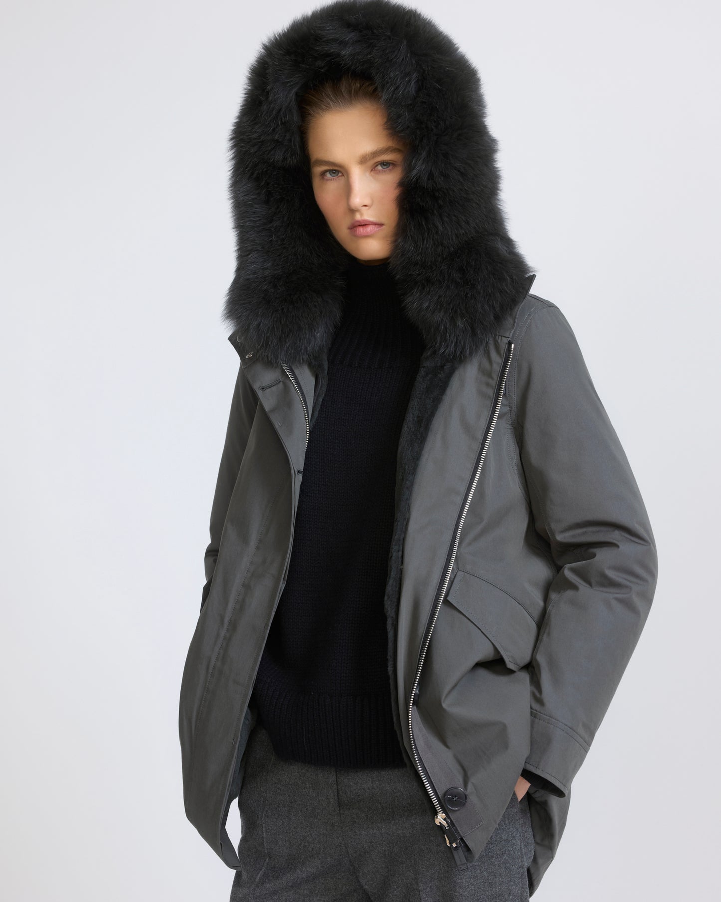 Short Iconic parka in waterproof cotton blend with fox and rabbit fur - Yves Salomon - New Fall/Winter Collection