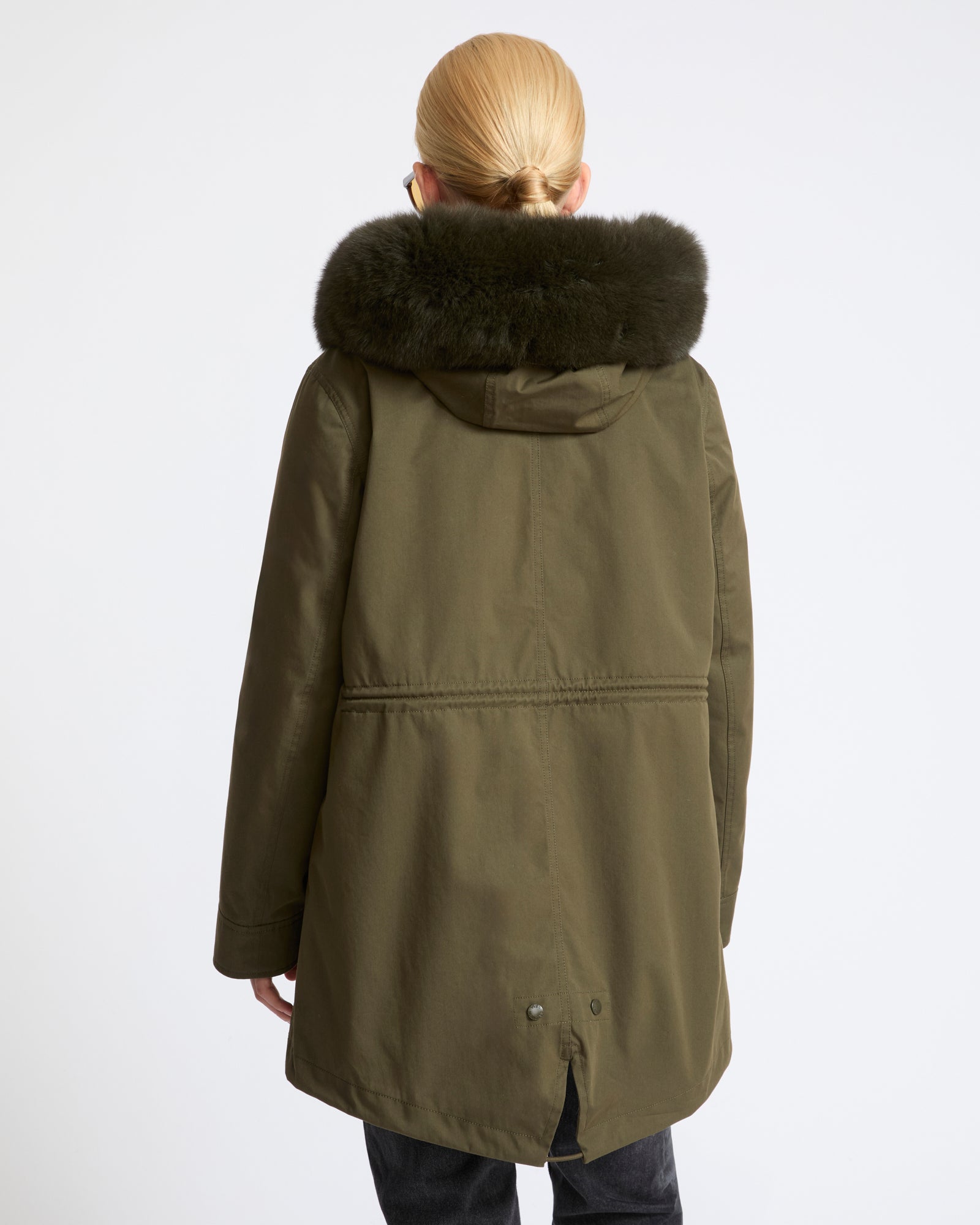 Short Iconic parka in waterproof cotton blend with fox and rabbit fur - Yves Salomon - New Fall Winter Collection