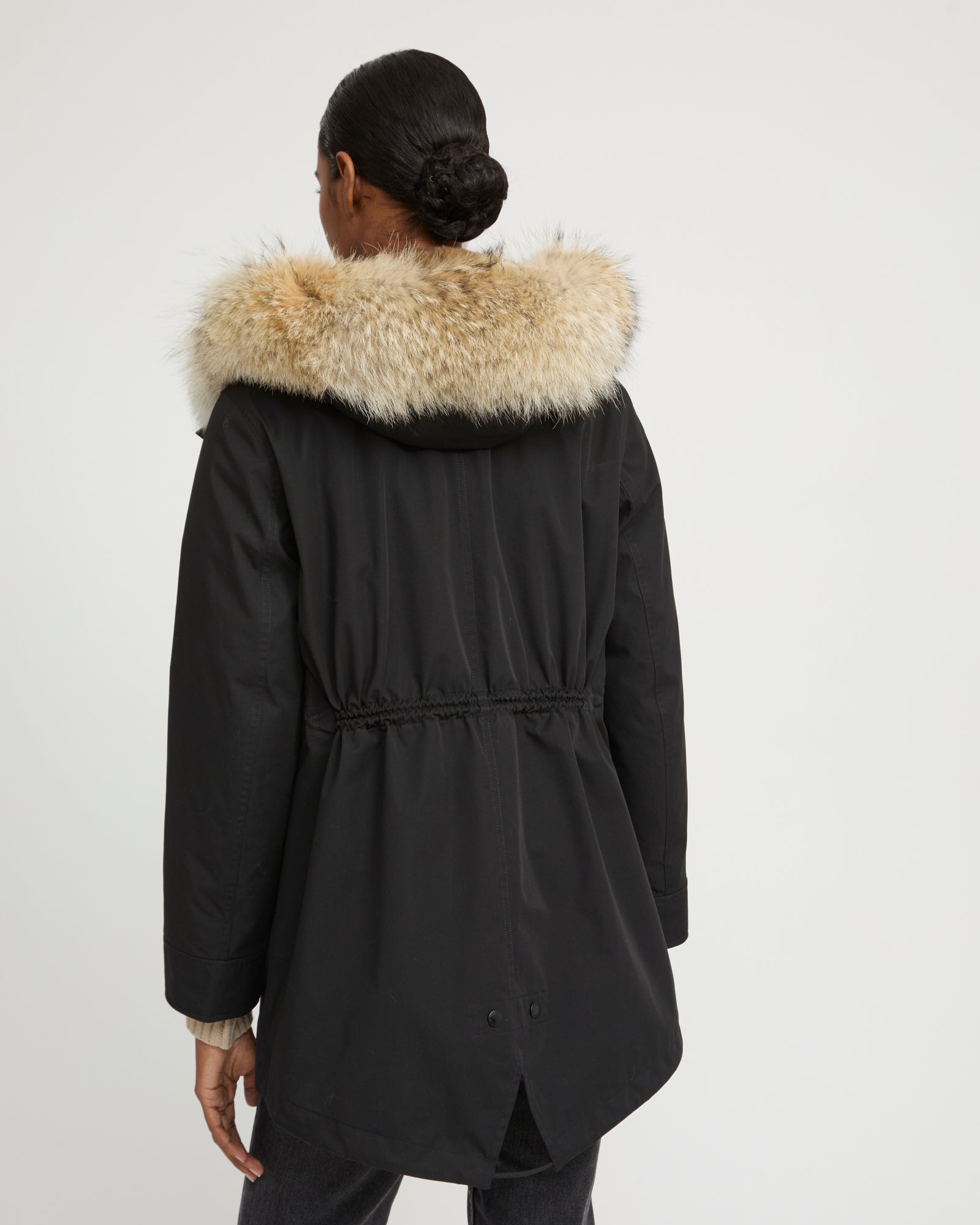 希少 Proposition プロポジション SHORT PARKA 1940s Short parka in technical fabric, rabbit and coyote fur - black