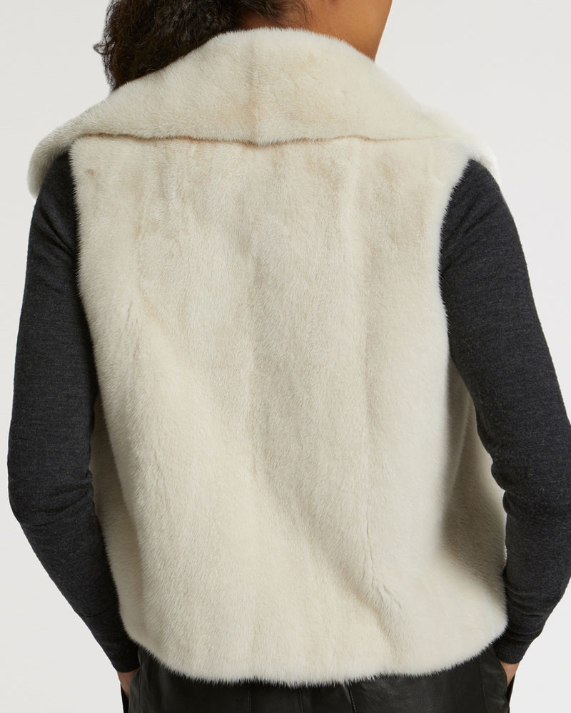 Short jacket in long-haired mink fur