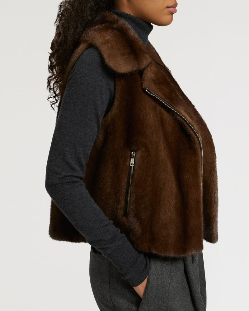 Short gilet in long-haired mink fur