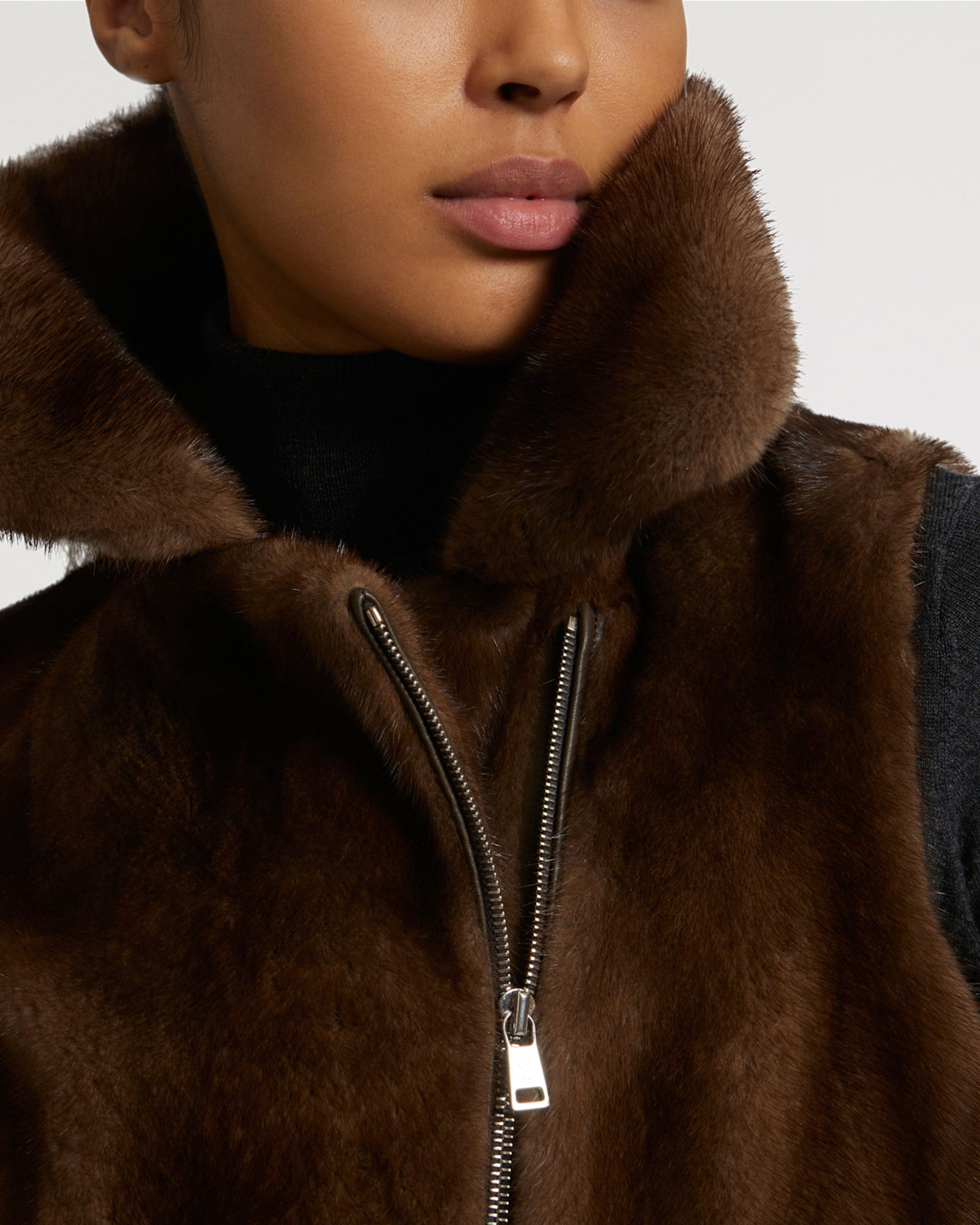 Short gilet in long-haired mink fur - brown - Yves Salomon – Yves