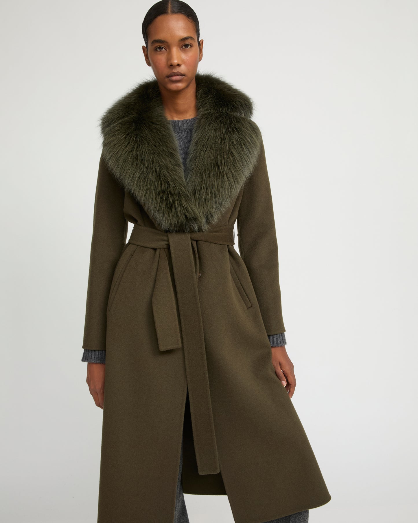 Belted coat in cashmere wool with fox fur collar and lapel - Yves Salomon