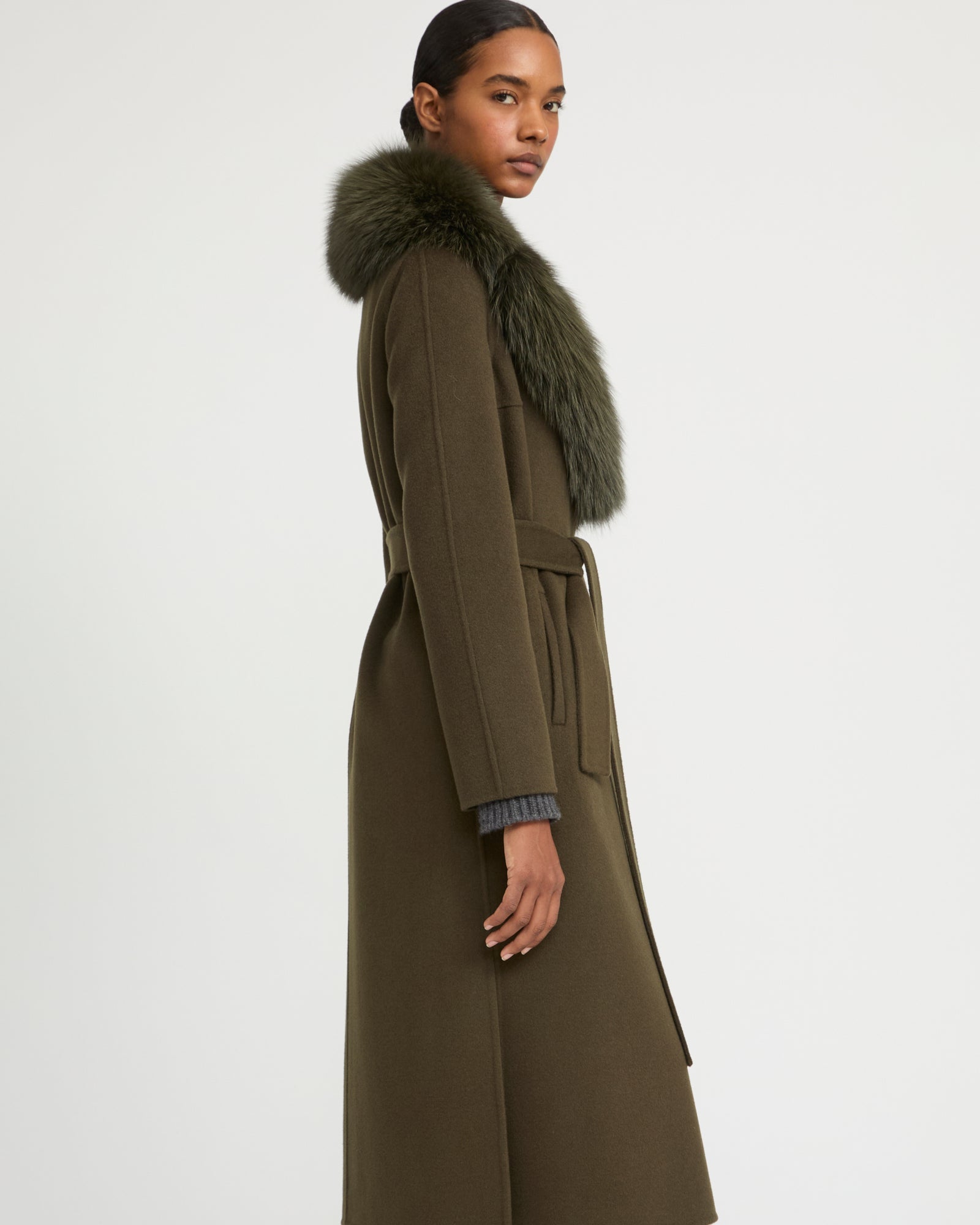 Belted coat in cashmere wool with fox fur collar and lapel - khaki