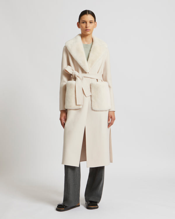 Belted coat in cashmere wool with mink fur collar and over-pockets - pinkish beige - Yves Salomon