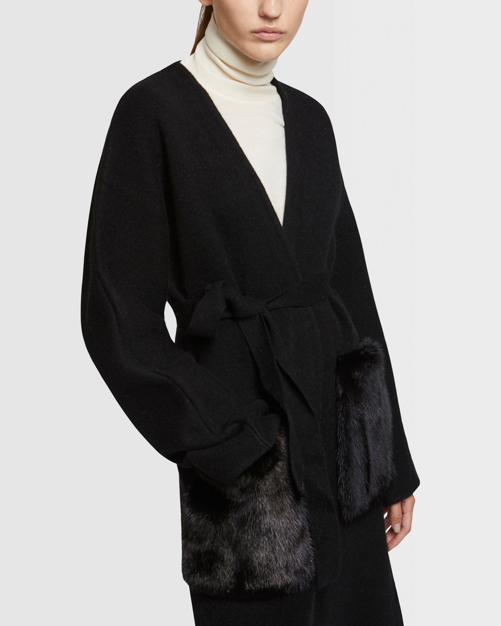 Long knit cardigan with mink fur over-pockets - white - Yves