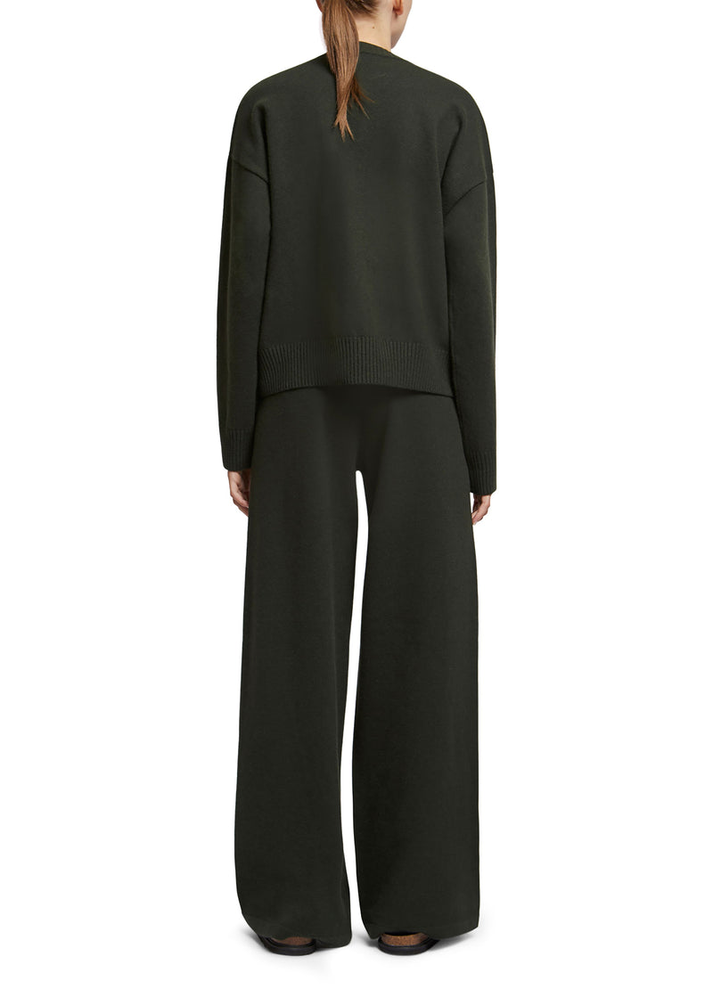 Wide-leg knit trousers