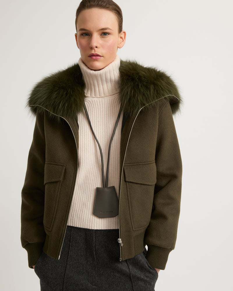 Cropped jacket in cashmere wool with fox fur collar