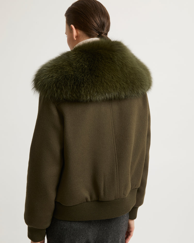 Cropped jacket in cashmere wool with fox fur collar