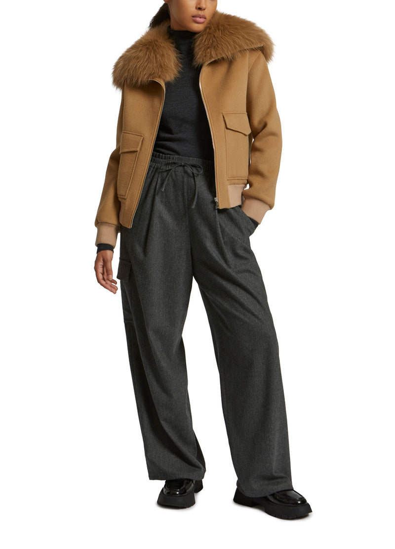 Cropped jacket in cashmere wool with fox fur collar