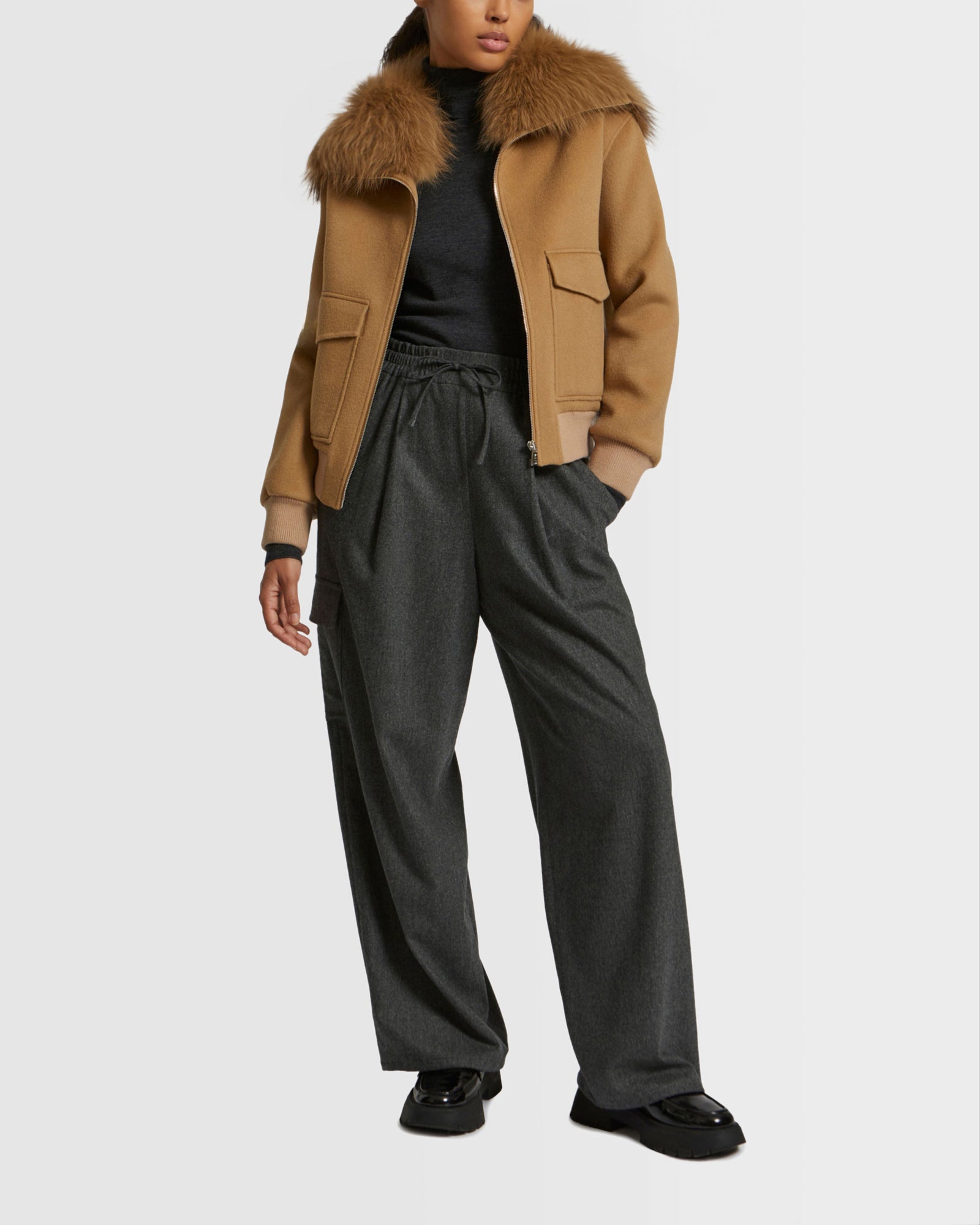 Cropped jacket in cashmere with fox fur collar - beige - Yves